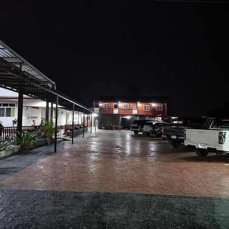 Baan Sabaijai Resort That Phanom Екстер'єр фото