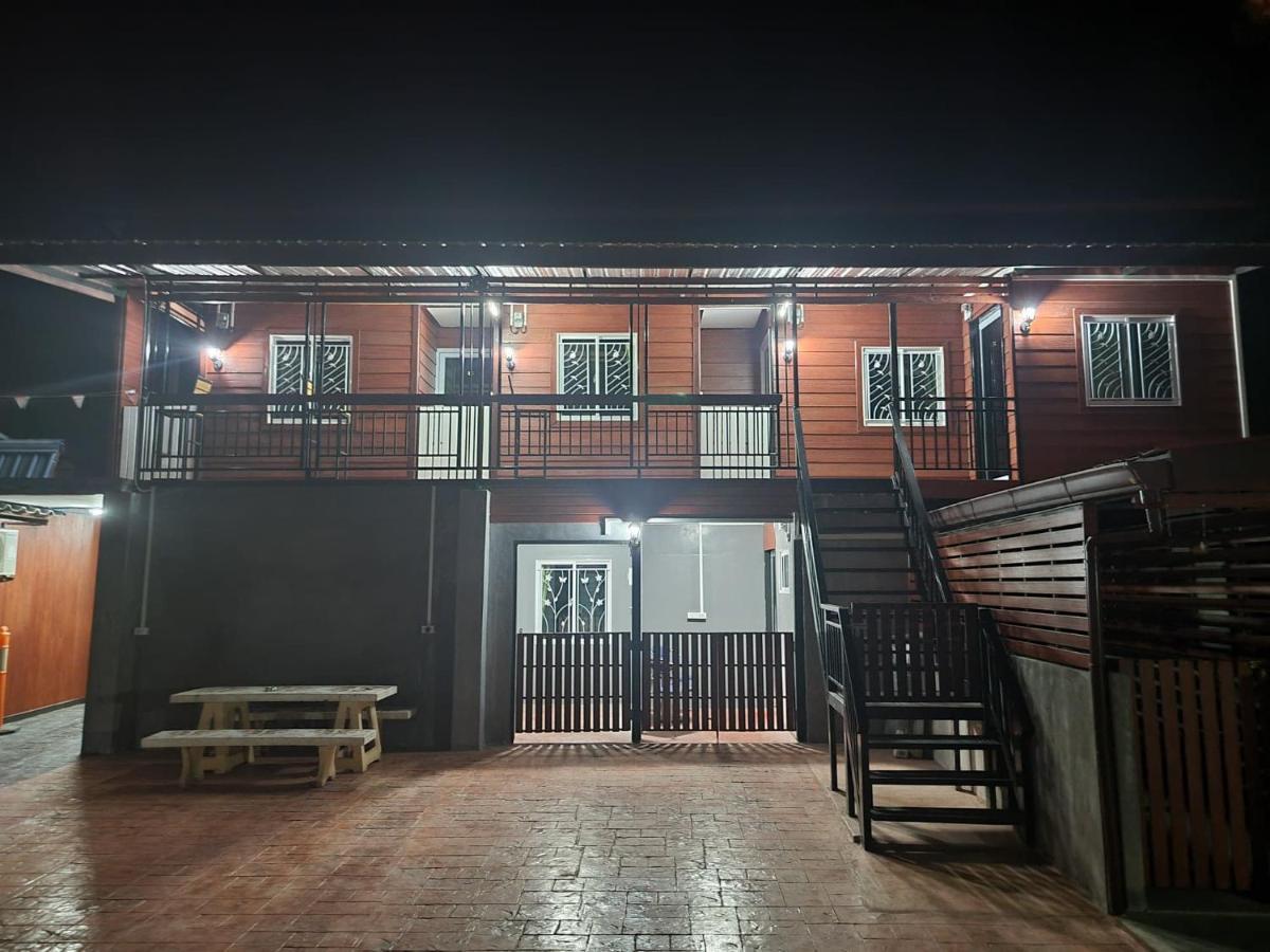Baan Sabaijai Resort That Phanom Екстер'єр фото