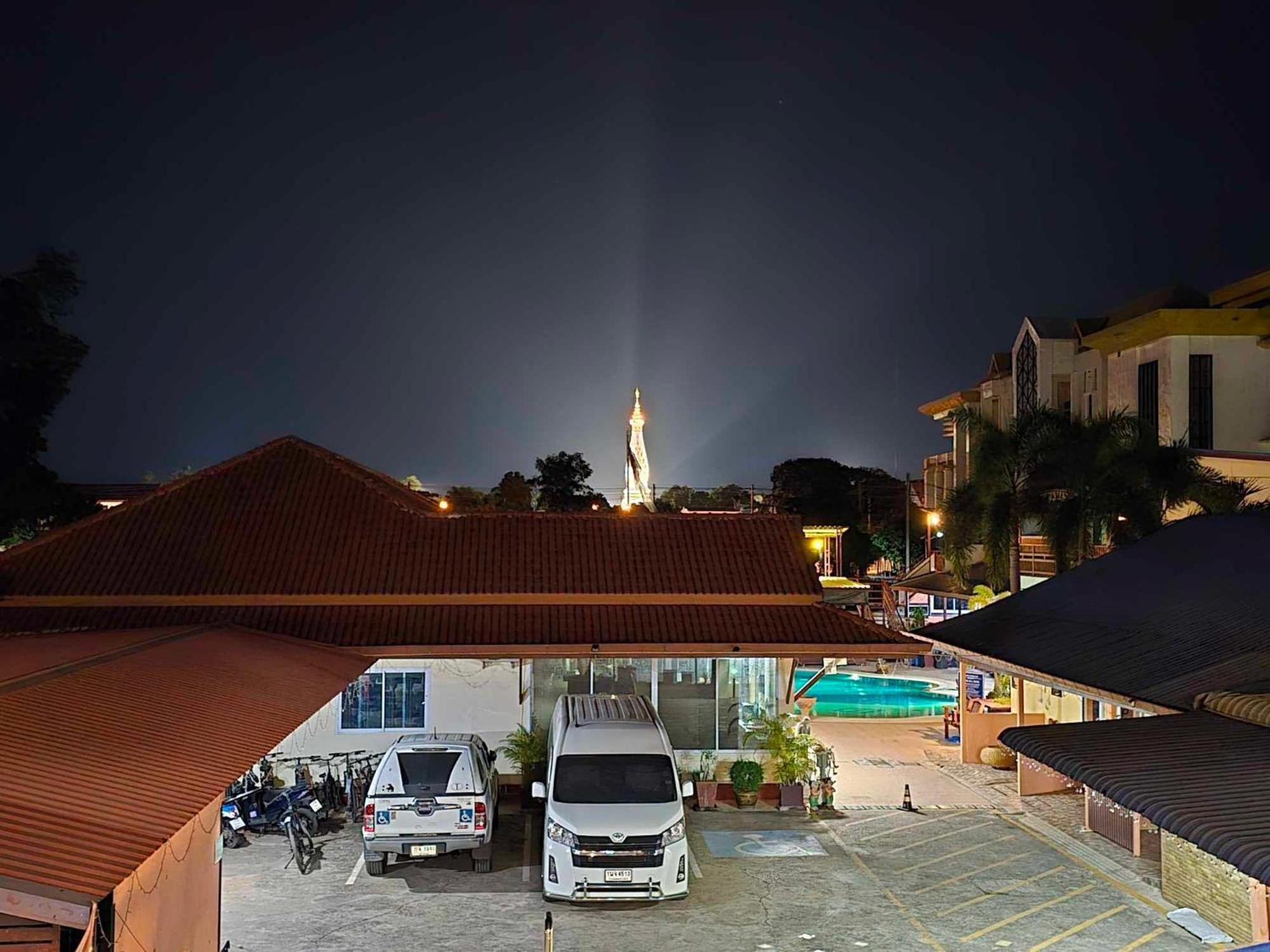 Baan Sabaijai Resort That Phanom Екстер'єр фото