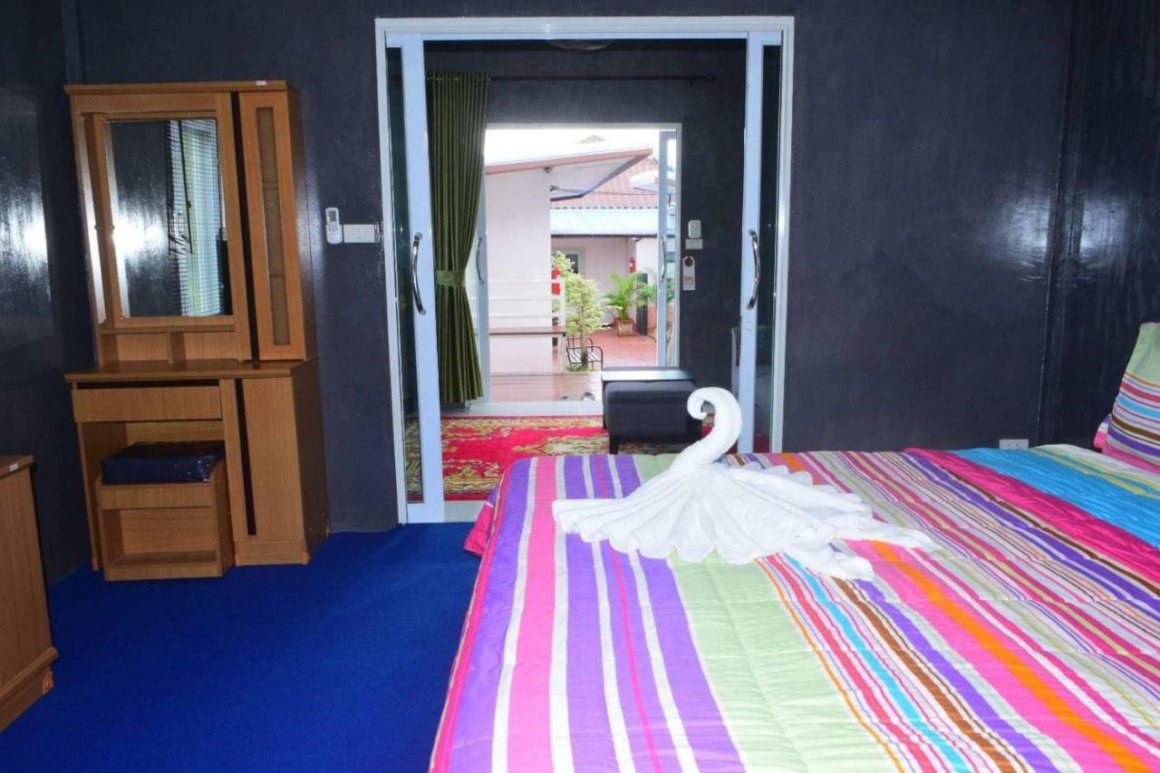 Baan Sabaijai Resort That Phanom Екстер'єр фото