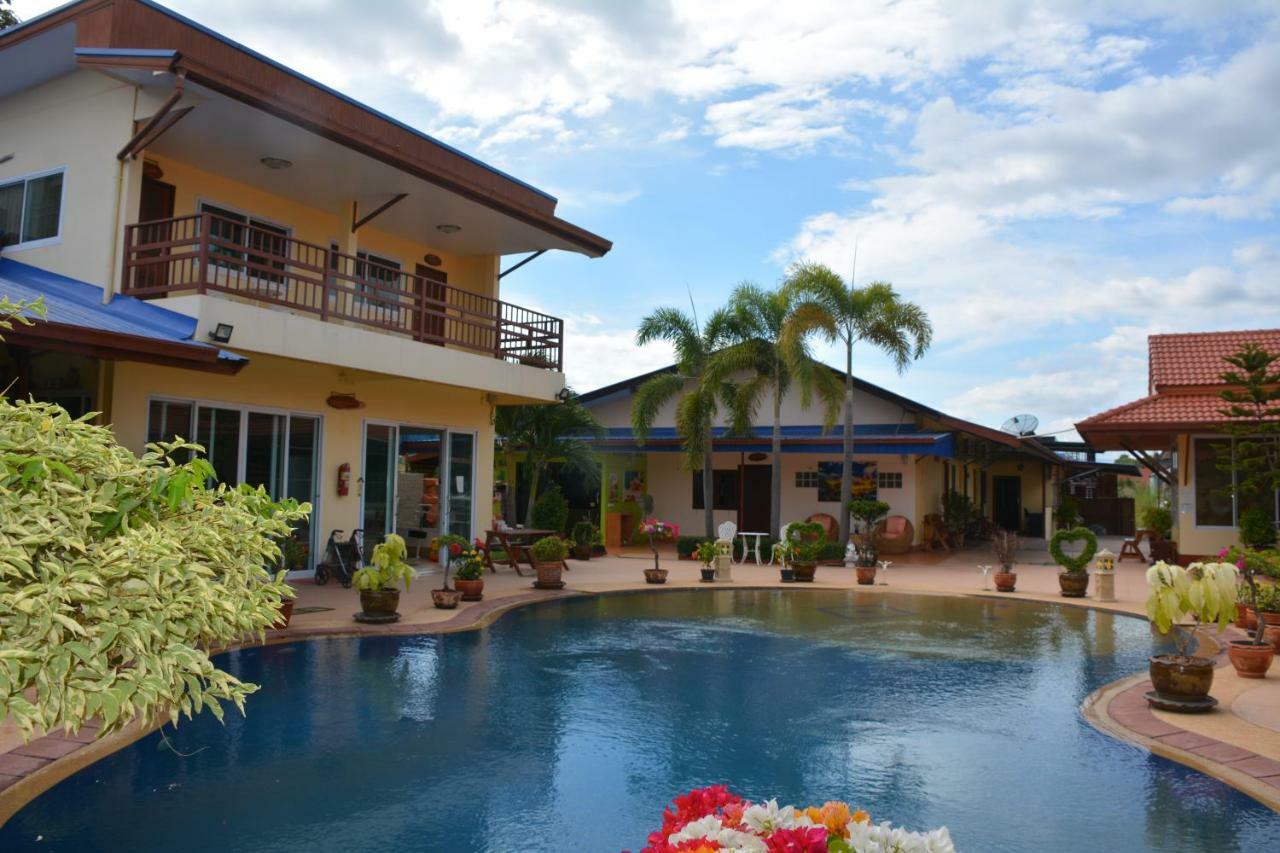 Baan Sabaijai Resort That Phanom Екстер'єр фото